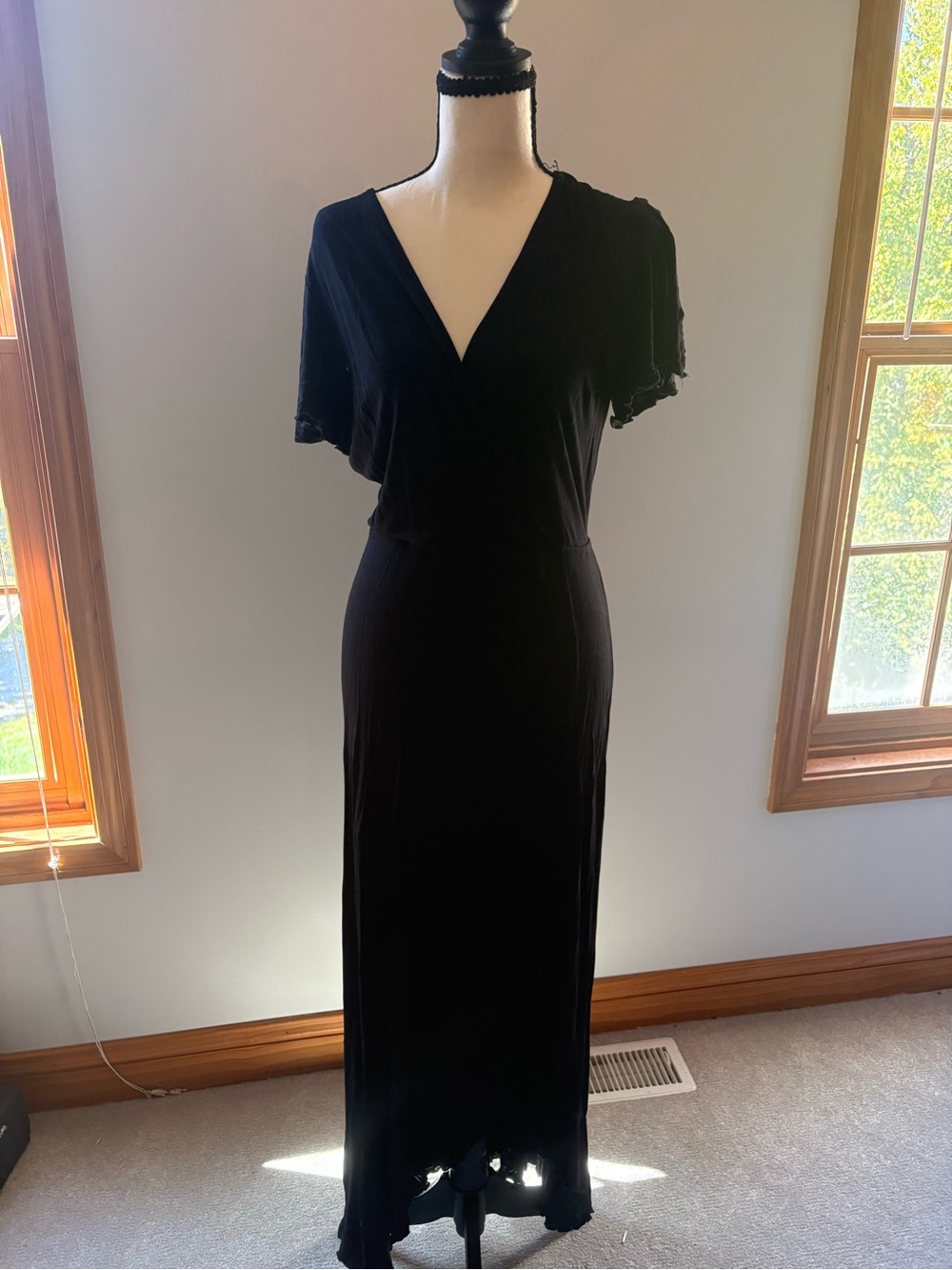VENUS Black V-Neck High-Low Maxi Dress